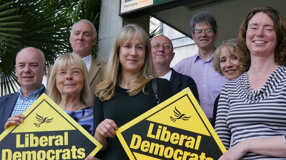 Haringey Lib Dem Leader Thanks Outgoing Mayor And Welcomes New Mayor   Csm Key Council Group 2aa63c4071 